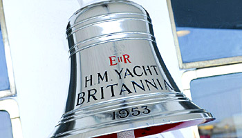 Schiffsglocke der Royal Yacht Britannia © Helen Pugh