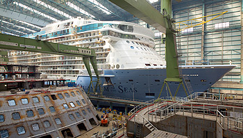 Die Quantum of the Seas steht kurz vor dem Ausdocken © Melanie Kiel