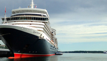 Queens Day in Kiel mit der Queen Elizabeth von Cunard © Melanie Kiel