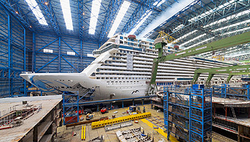 Norwegian Escape derzeit noch im Baudock II der Papenburger Meyer Werft © Meyer Werft