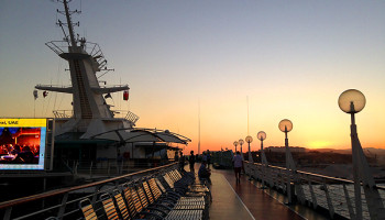 Abendspaziergang auf der Splendour of the Seas © Melanie Kiel / Komm auf Kreuzfahrt