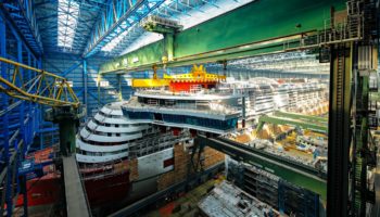 Die AIDAnova in der Werft © AIDA/Michael Wessels
