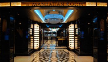Der Manhattan Room ist eines von drei Hauptrestaurants an Bord der Norwegian Bliss © Melanie Kiel