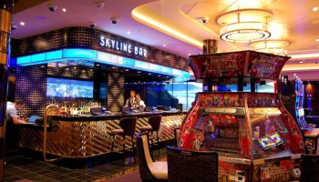 Die Skyline Bar im Casino der Norwegian Bliss © Melanie Kiel