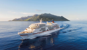 Die Europa auf den Seychellen © Hapag-Lloyd Cruises