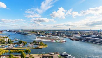 Die Norwegian Pearl in ihrem neuen Heimathafen Amsterdam © Norwegian Cruise Line