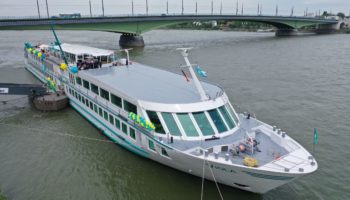 Das neue Flussschiff MS Viola wurde von Annika Zeyen getauft © Phoenix Kreuzfahrten